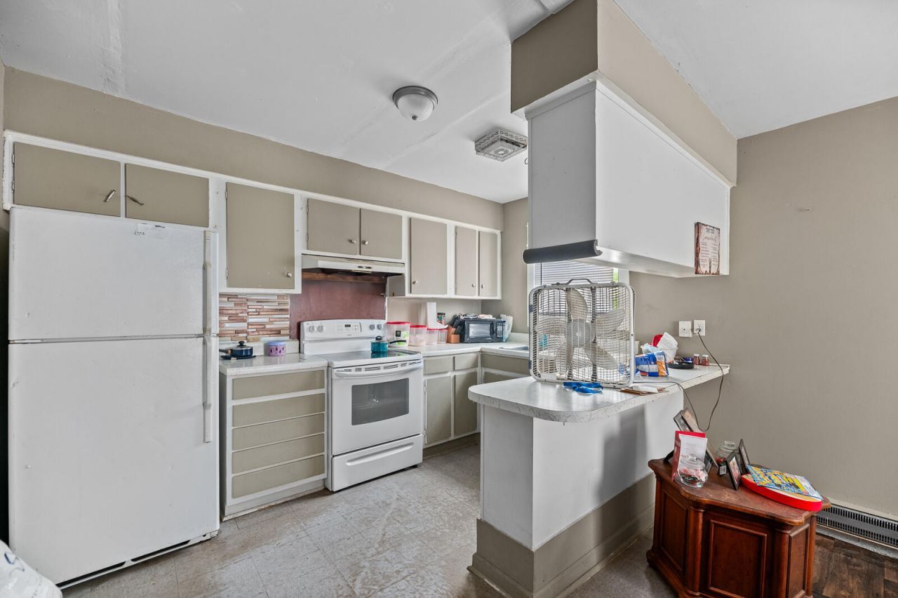 3211 Spruill Avenue Photo 8