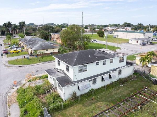 857 SW AVENUE C PLACE, BELLE GLADE, FL 33430