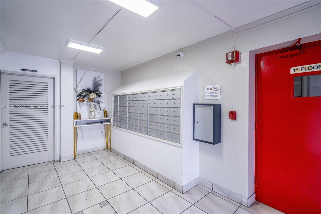 3030 Marcos Dr, Unit T203, Aventura, FL 33160 Photo