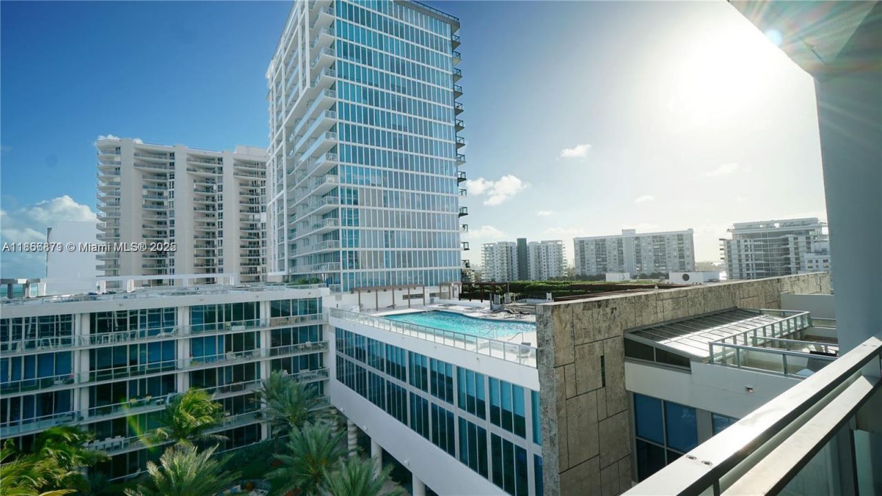 6801 Collins Ave, Unit 710, Miami Beach, FL 33141 Photo