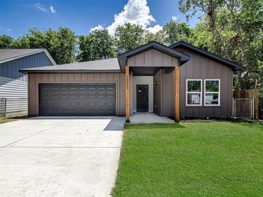 2515 Birdell Court, Fort Worth, TX 76105