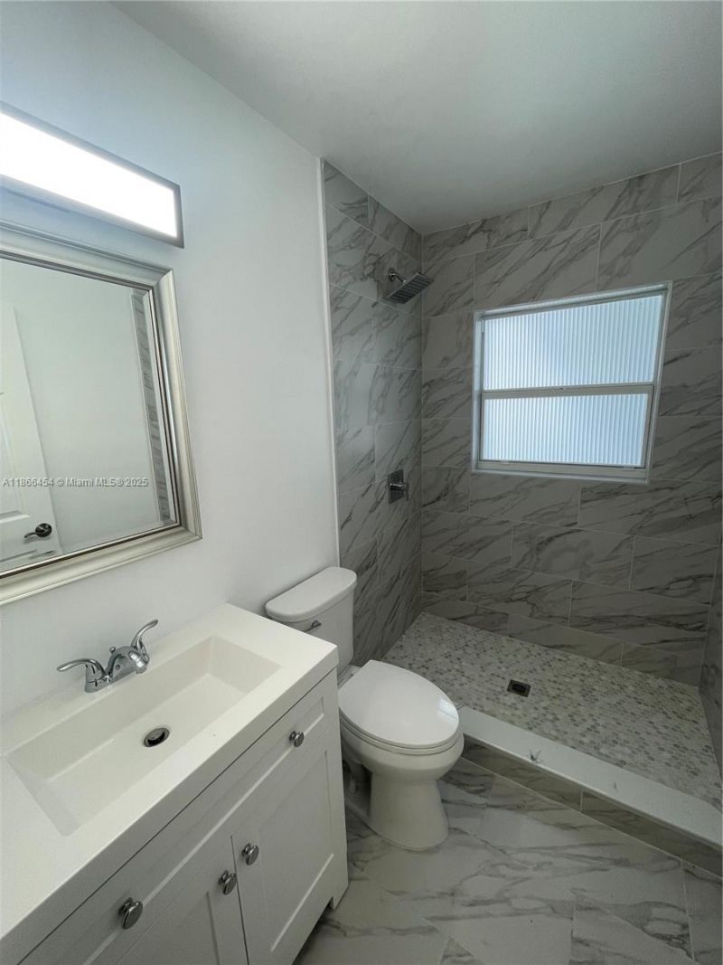 783 NW 98th St, Miami, FL 33150 Photo