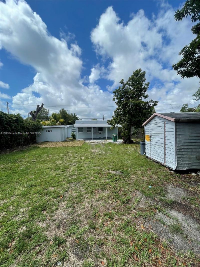 783 NW 98th St, Miami, FL 33150 Photo