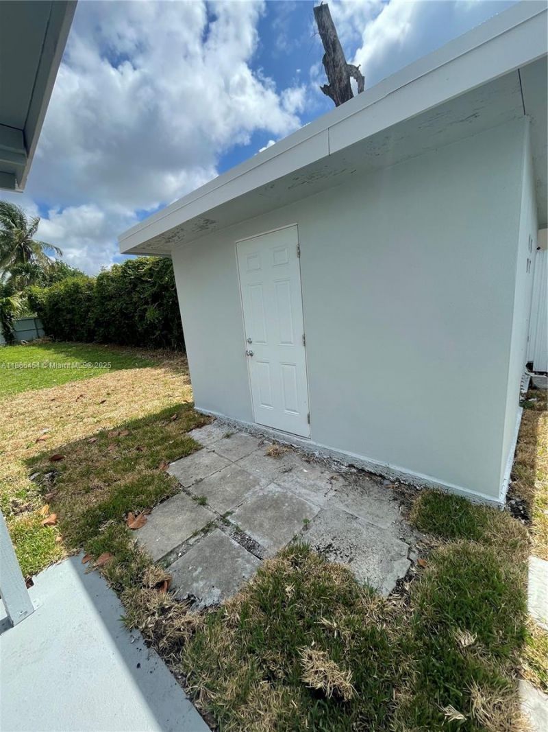 783 NW 98th St, Miami, FL 33150 Photo