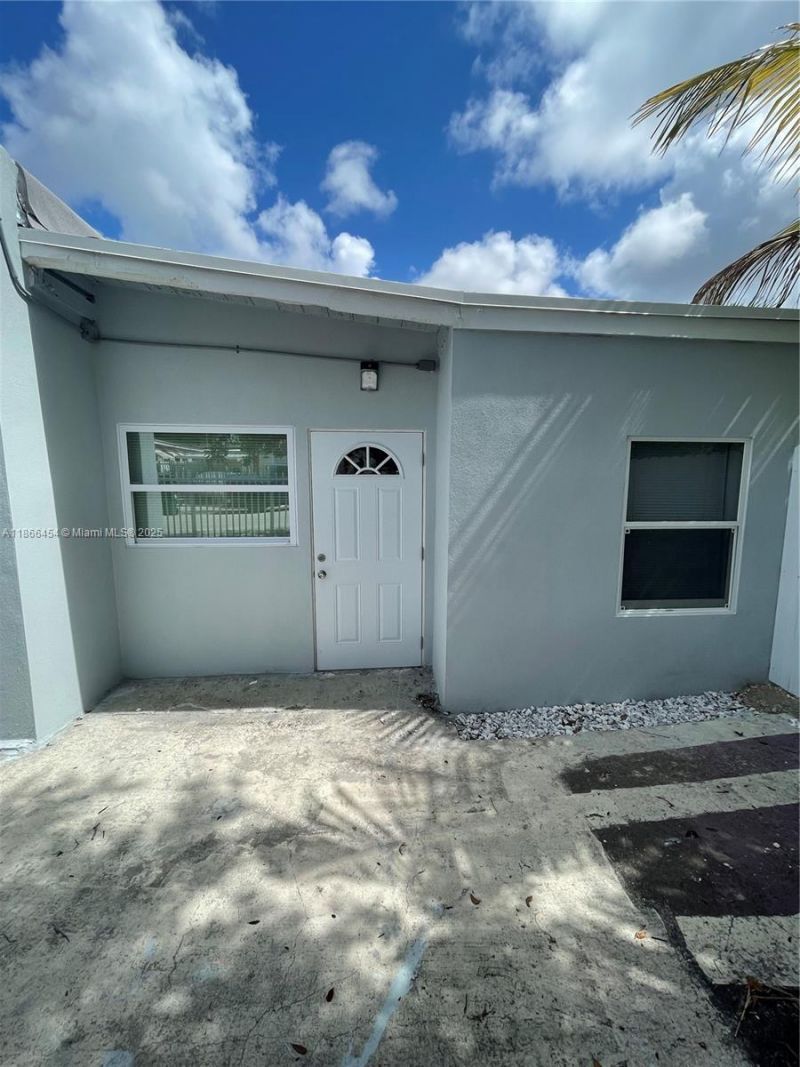 783 NW 98th St, Miami, FL 33150 Photo