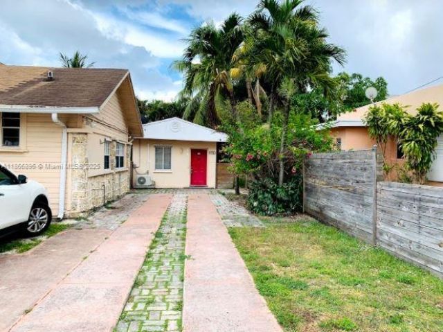 774 NE 86th St, Unit 2, Miami, FL 33138 Photo