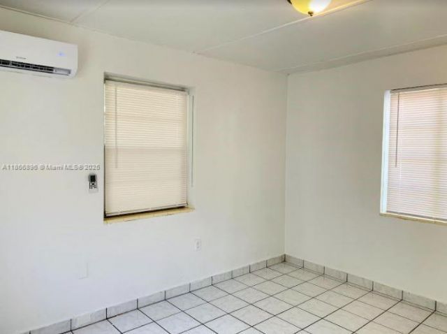 774 NE 86th St, Unit 2, Miami, FL 33138 Photo