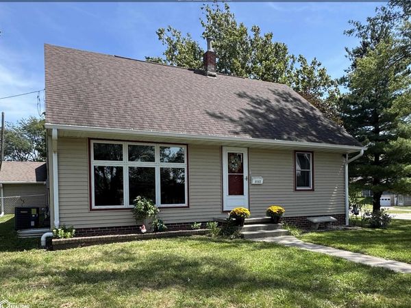 1011 Crest Drive, Creston, IA 50801