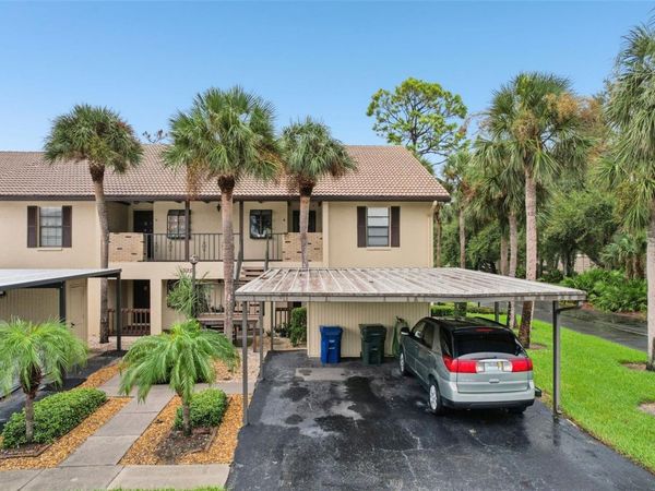 335 THREE LAKES LANE, Unit B, VENICE, FL 34285