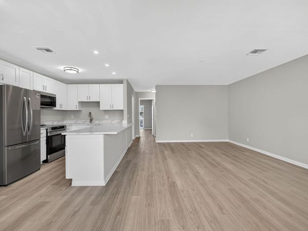 42 Easthampton B, West Palm Beach, FL 33417