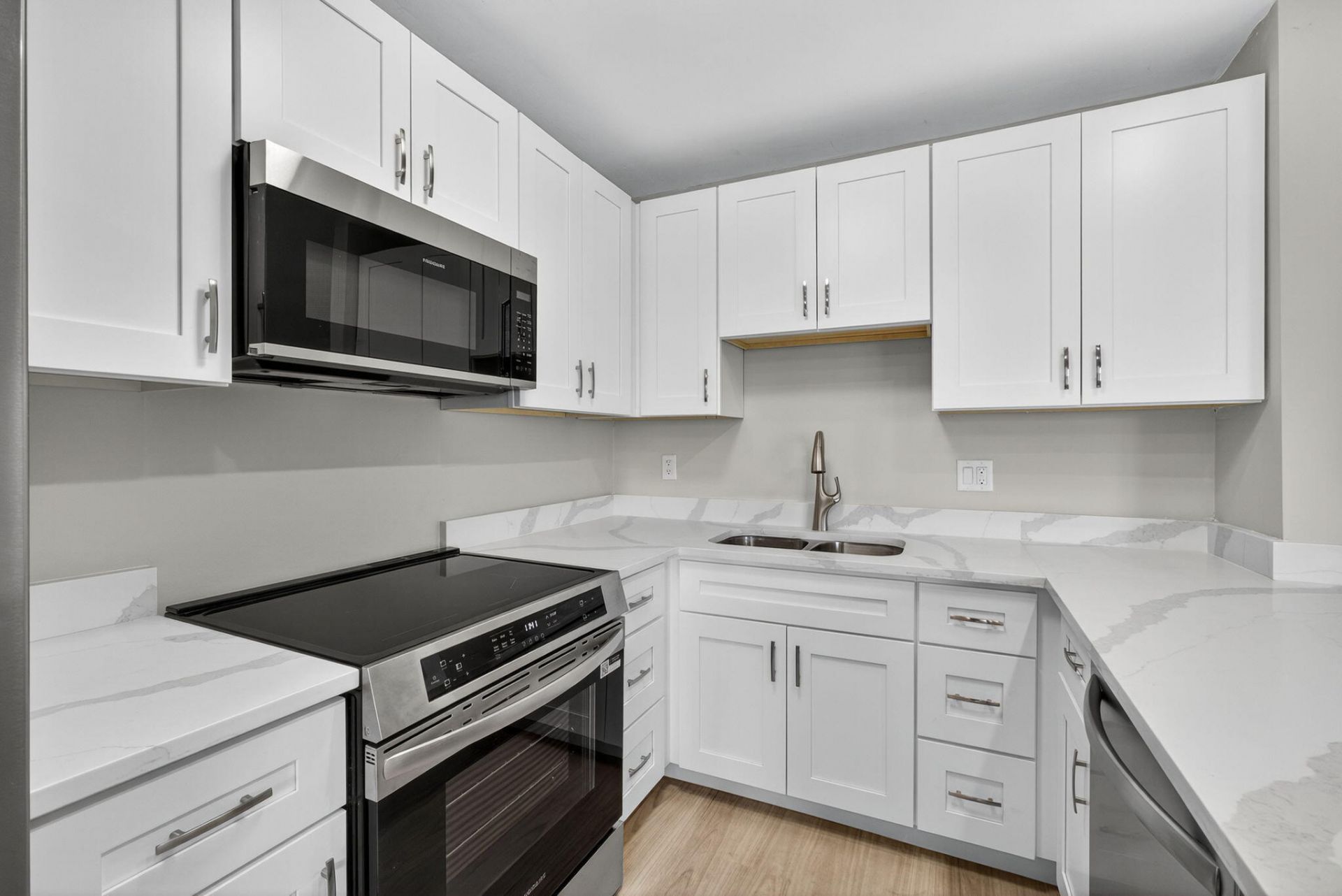 42 Easthampton B, West Palm Beach, FL 33417 Photo