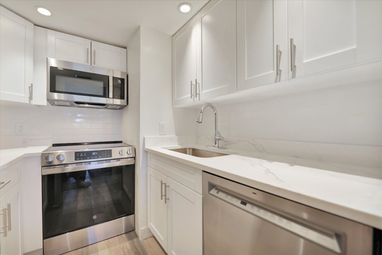 2113 Gulf Beach Villas, Unit 2113, Captiva, FL 33924 Photo