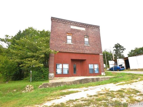 114 Main Street, Watts, OK 74964