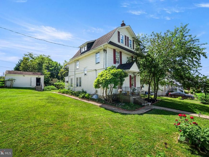 4400 School Lane, Drexel Hill, PA 19026 Main Photo