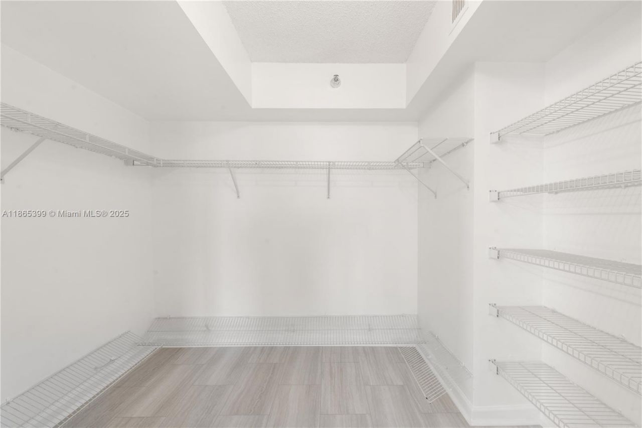 3530 Mystic Pointe Dr, Unit 3206, Aventura, FL 33180 Photo