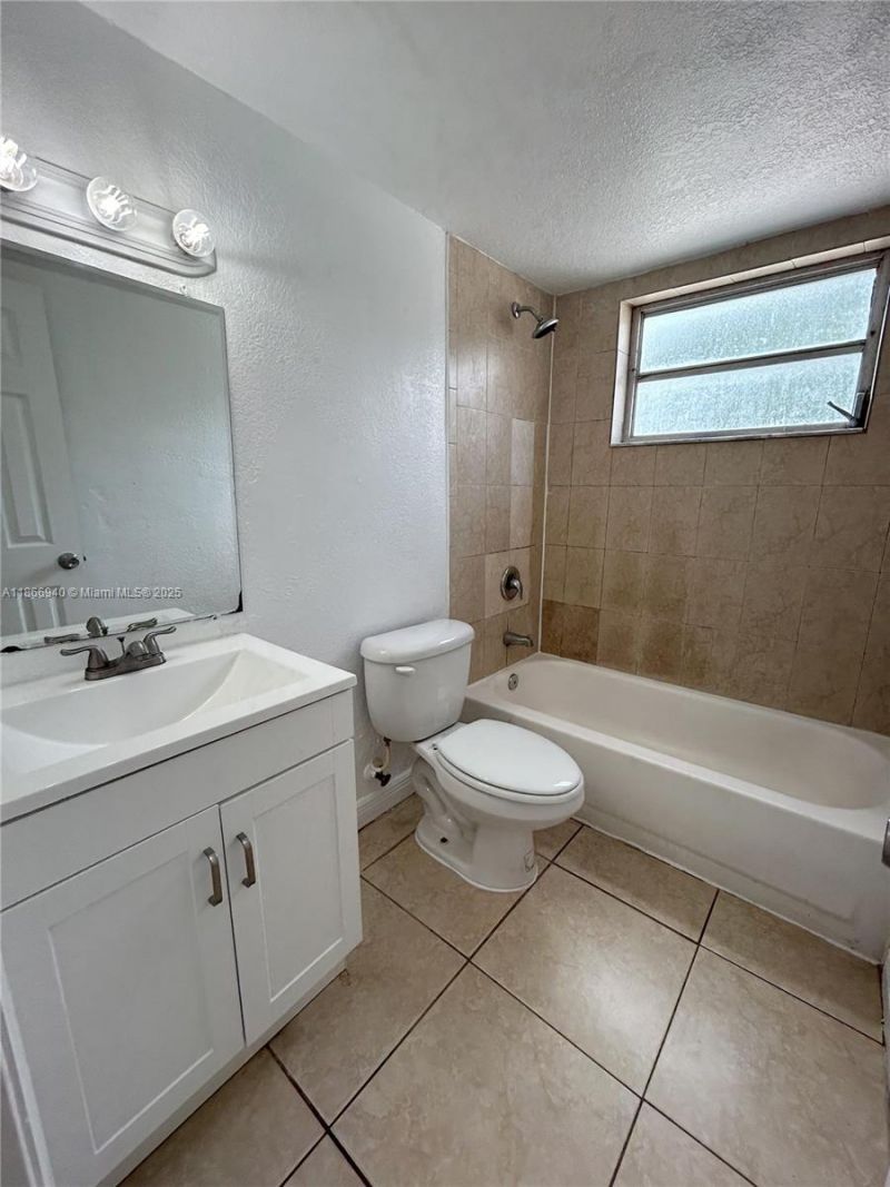 8287 NE Miami Ct, Unit 101, Miami, FL 33138 Photo
