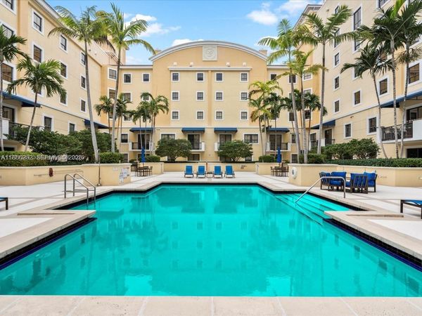8395 SW 73rd Ave, Unit 509, Miami, FL 33143