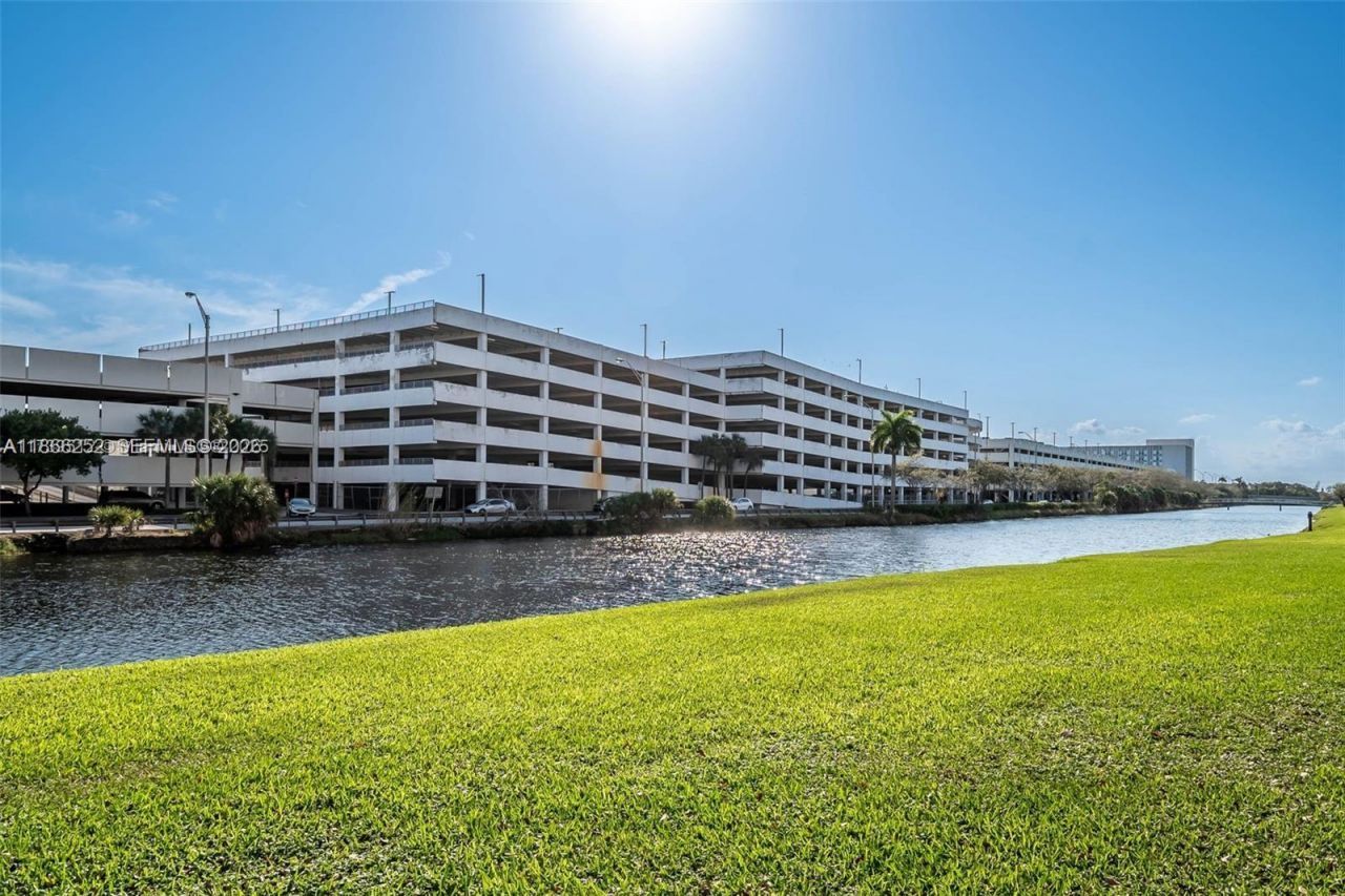 8395 SW 73rd Ave, Unit 509, Miami, FL 33143 Photo