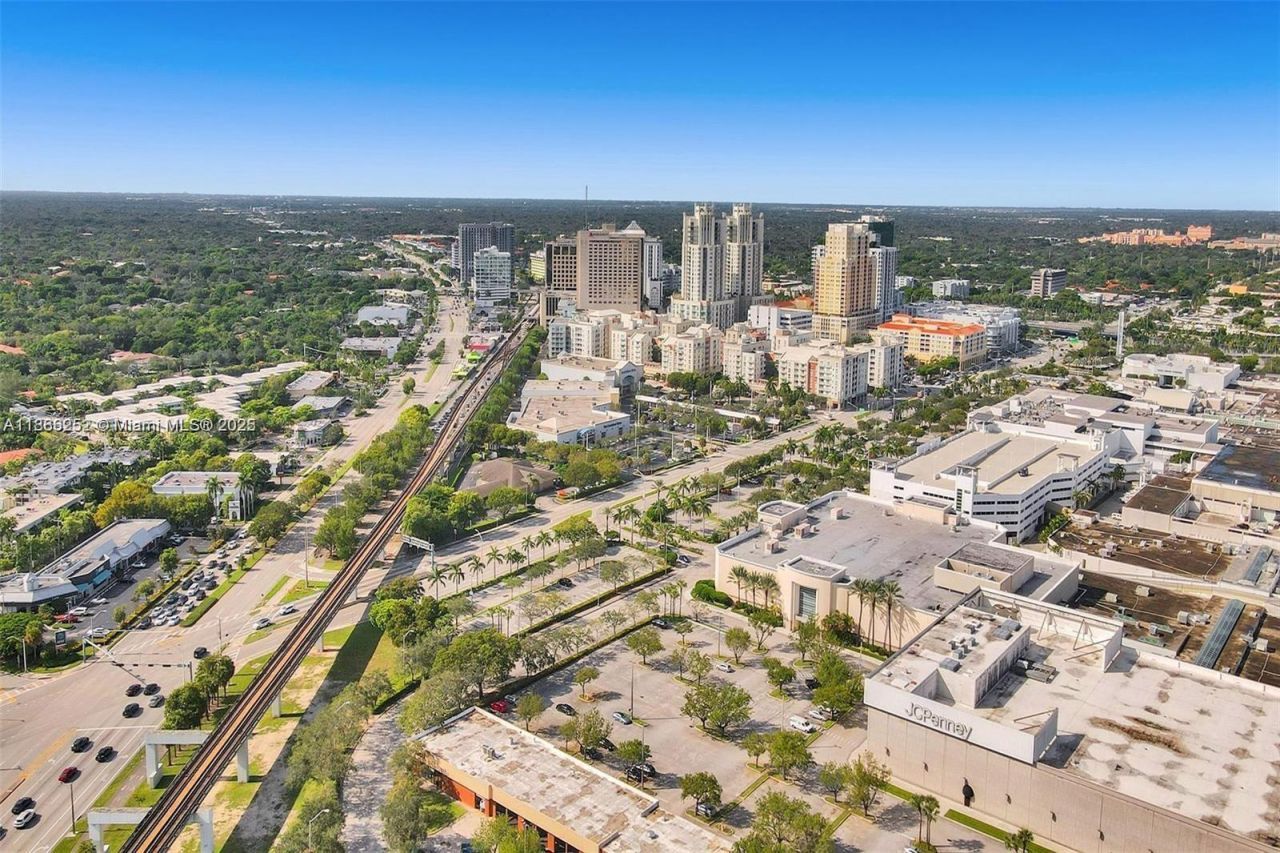 8395 SW 73rd Ave, Unit 509, Miami, FL 33143 Photo