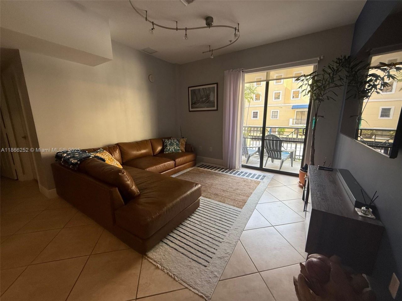 8395 SW 73rd Ave, Unit 509, Miami, FL 33143 Photo