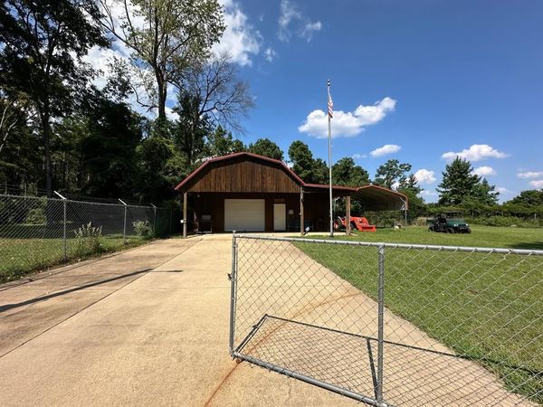 381 County Road 3636, Jefferson, TX 75657