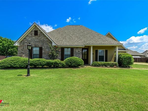 305 Tottenham Court, Bossier City, LA 71111