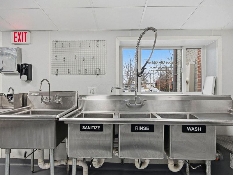 3995 Broadway, Unit Suite 200, Grove City, OH 43123 Photo 12