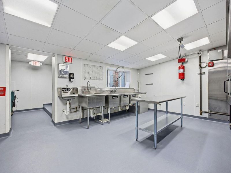 3995 Broadway, Unit Suite 200, Grove City, OH 43123 Photo 13