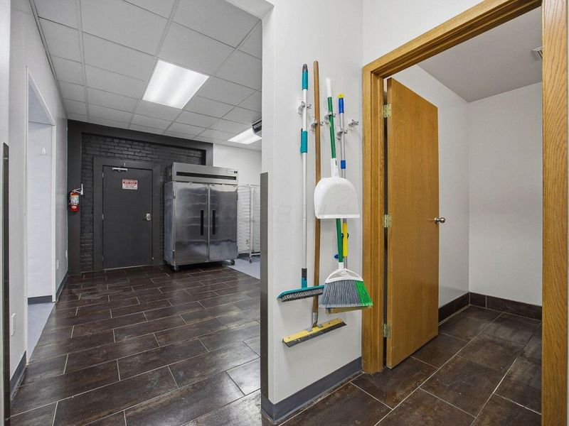 3995 Broadway, Unit Suite 200, Grove City, OH 43123 Photo 19