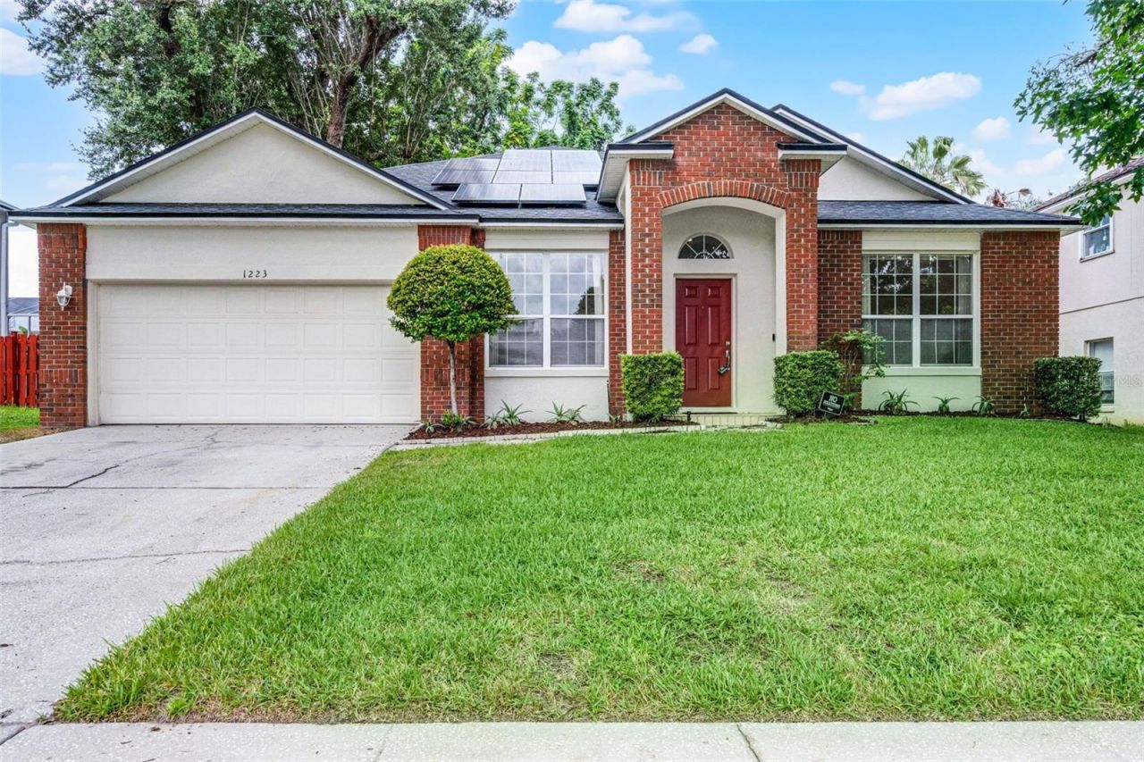 1223 Vickers Lake Drive, Ocoee, FL 34761 Main Photo