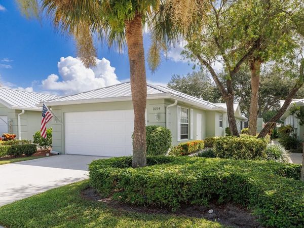 1654 SW Waterfall Blvd, Palm City, FL 34990