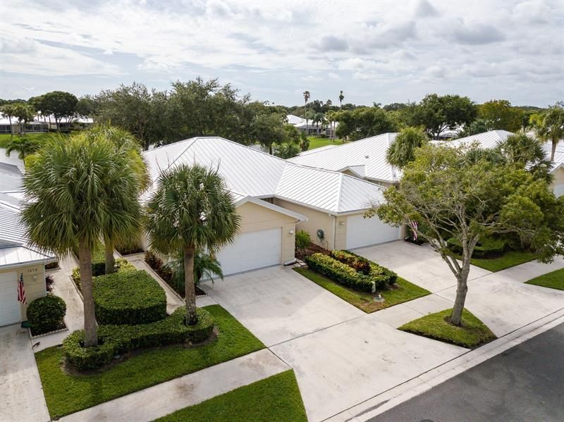 1654 SW Waterfall Blvd, Palm City, FL 34990 Photo