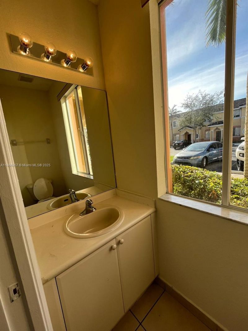 1519 SE 24th Ct, Unit 238, Homestead, FL 33035 Photo