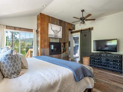 200 E Main Street, Sierraville, CA 00000 Photo