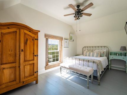 200 E Main Street, Sierraville, CA 00000 Photo