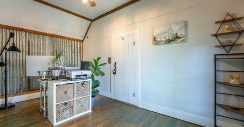 200 E Main Street, Sierraville, CA 00000 Photo
