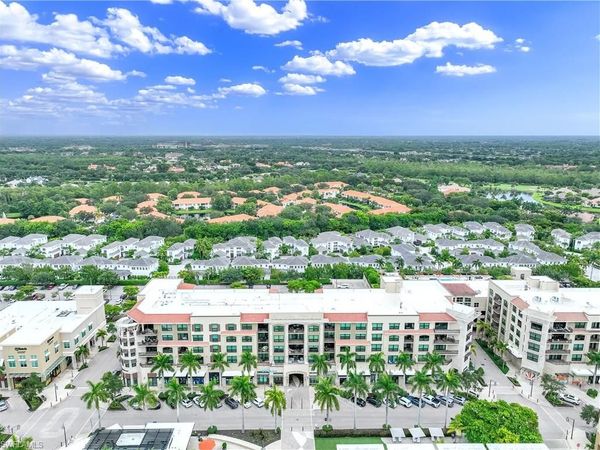 9115 Strada PL, Unit 5511, NAPLES, FL 34108