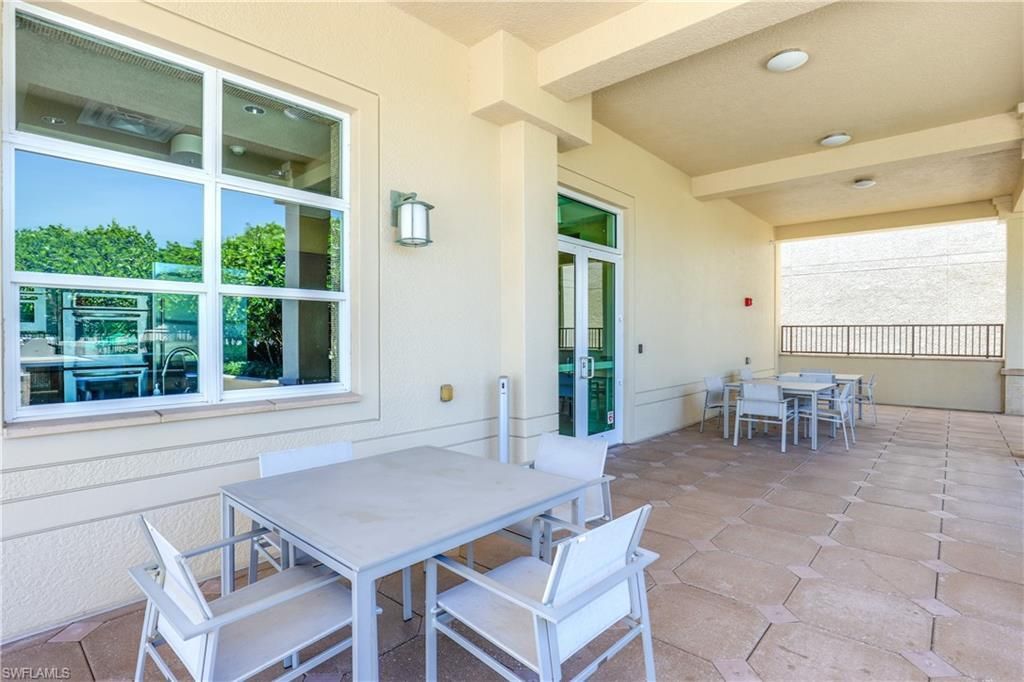9115 Strada Pl, Unit 5511, Naples, FL 34108 Photo