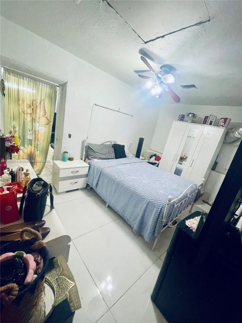 2751 NW 99th St, Miami, FL 33147 Photo