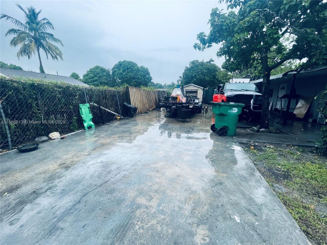 2751 NW 99th St, Miami, FL 33147 Photo