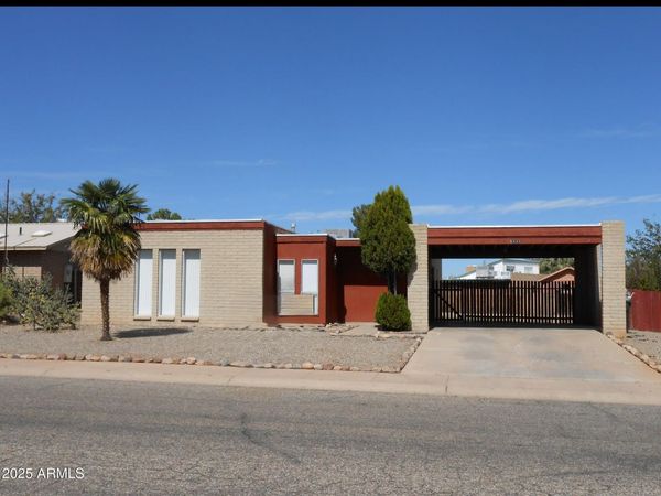 5111 Paseo Las Palmas, Sierra Vista, AZ 85635