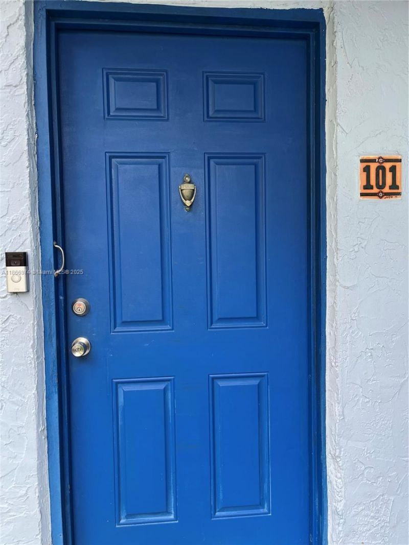 9440 Fontainebleau Blvd, Unit 101, Miami, FL 33172 Photo