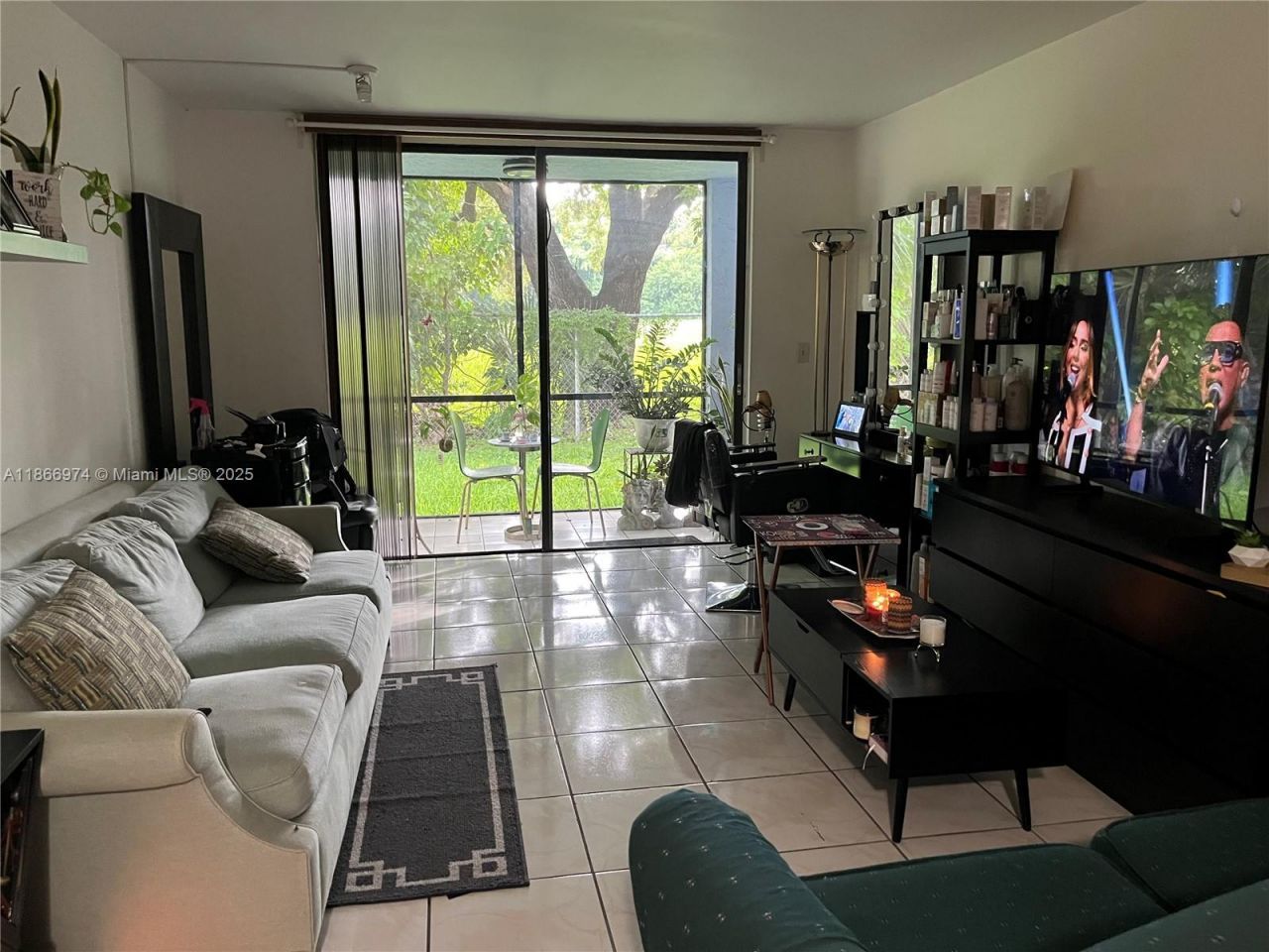 9440 Fontainebleau Blvd, Unit 101, Miami, FL 33172 Photo