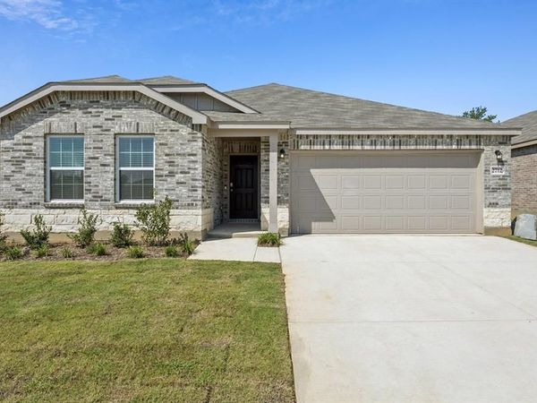 2712 Pecan Park Drive, Denton, TX 76208