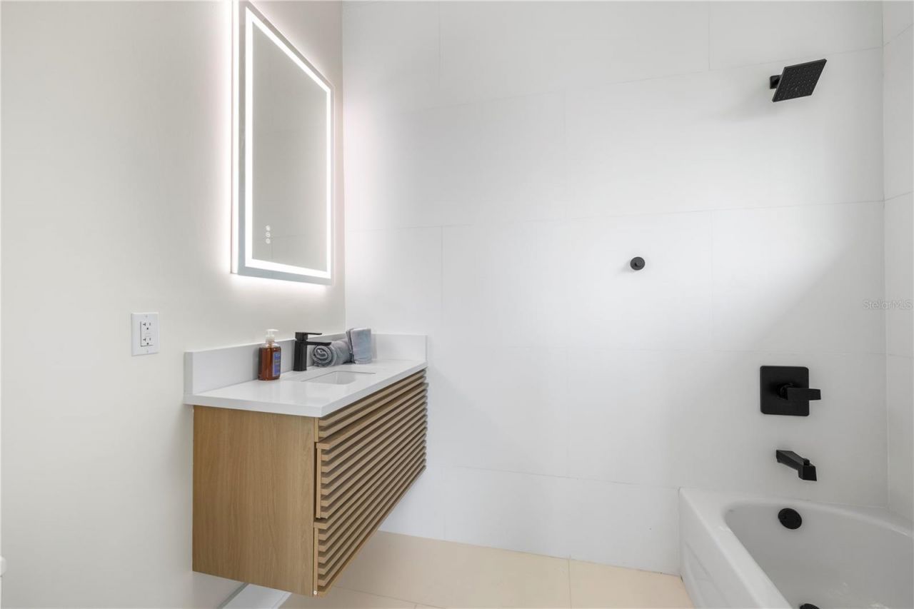 1908 E 17th Avenue, Tampa, FL 33605 Photo