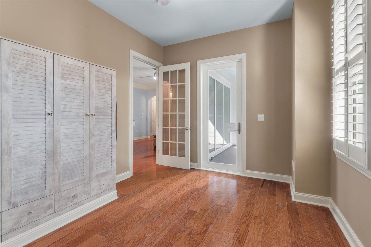 200 River Landing Drive Photo 16