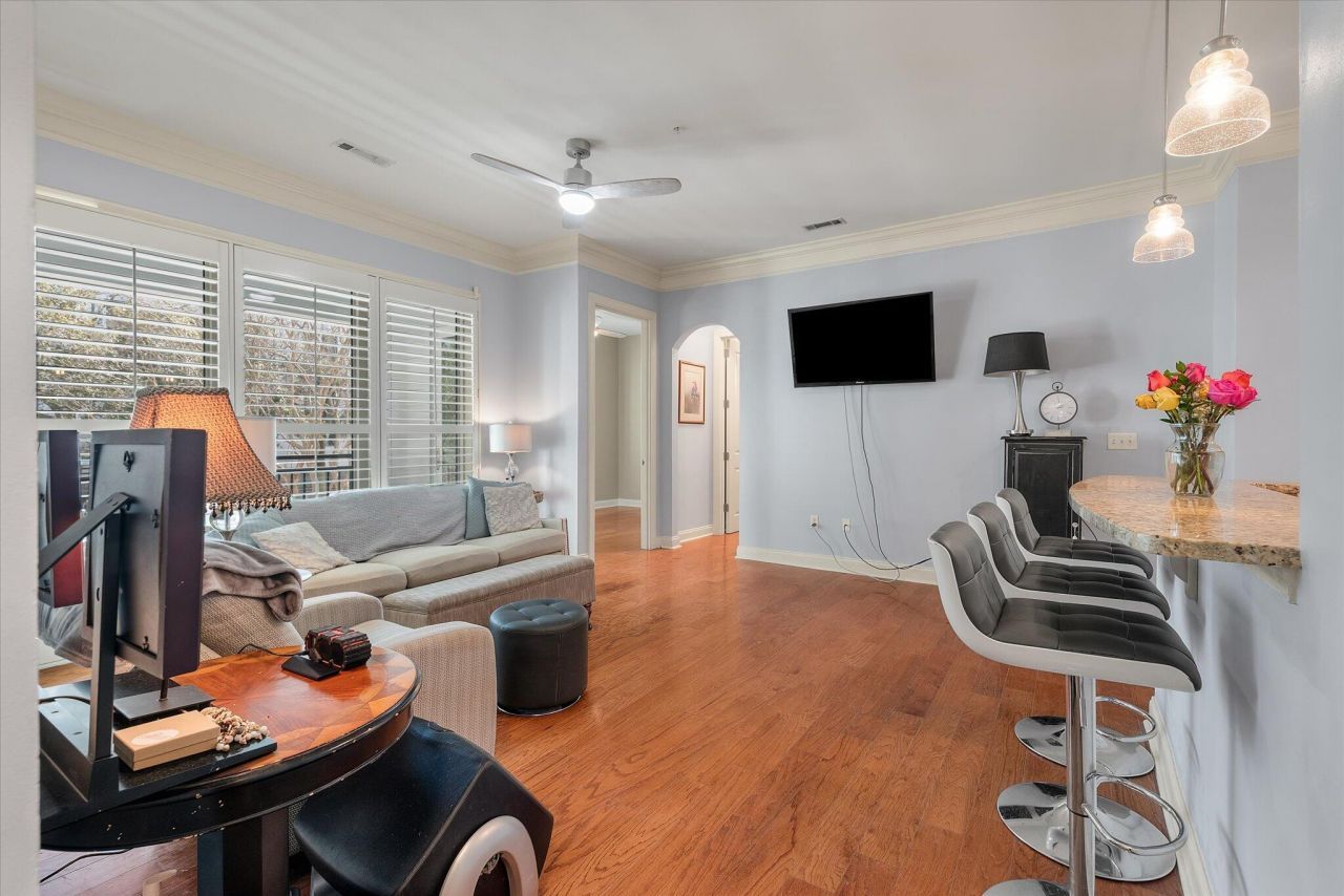 200 River Landing Drive Photo 6