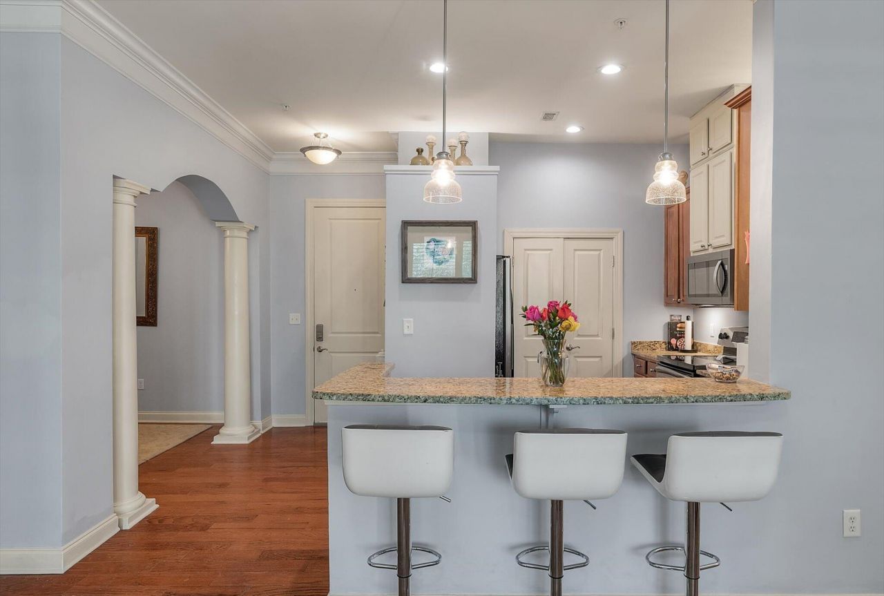 200 River Landing Drive Photo 7