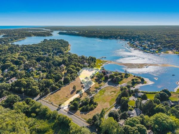 295 Main Street, Dennis, MA 02660