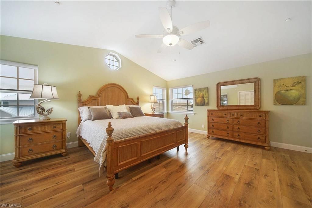 2297 Dixie Lee Ct, Saint James City, FL 33956 Photo